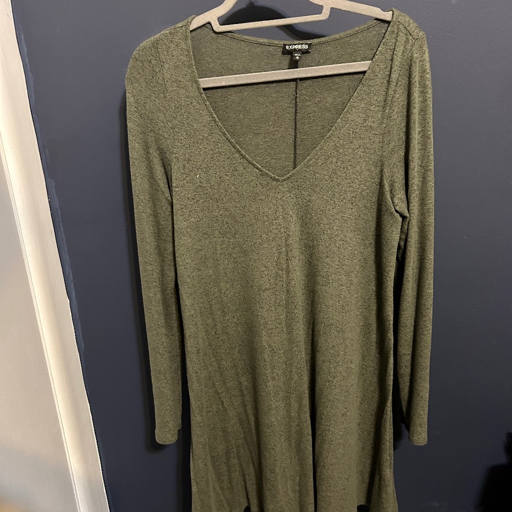 Express long green shirt